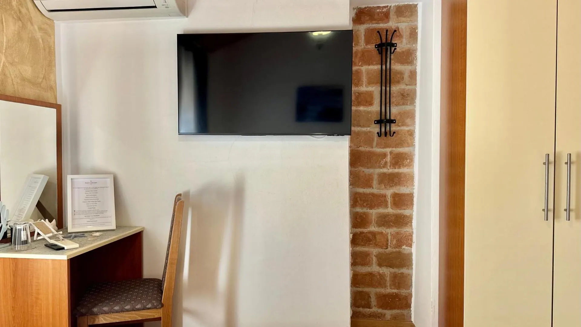 Kelly'S Rooms Poreč Hırvatistan